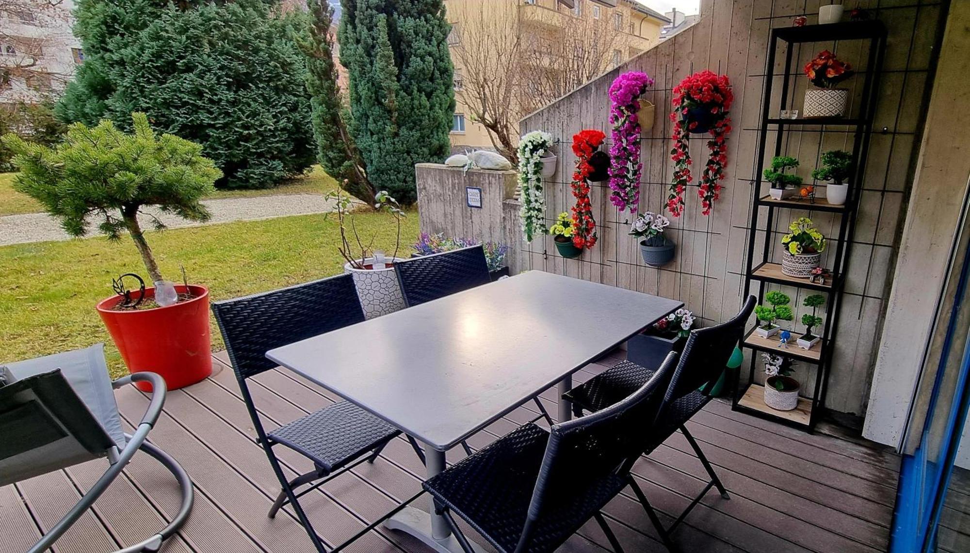 Apartment Avec Terrasse *